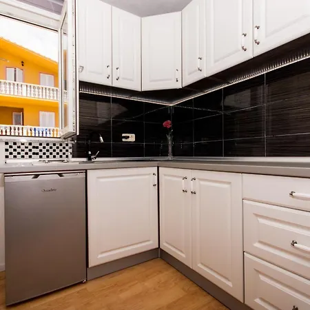 104 Luxsor * トロギール