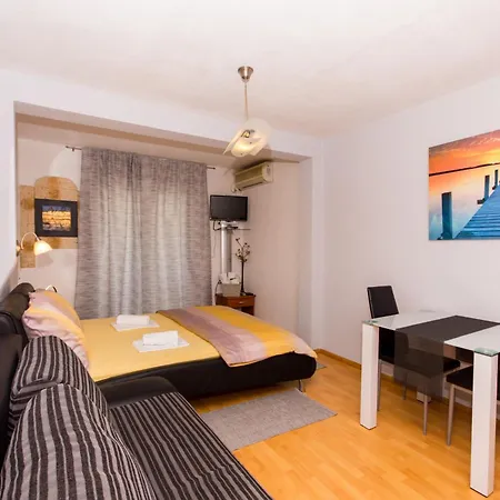 104 Luxsor Trogir