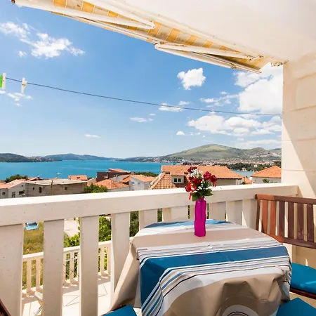 104 Luxsor Apartman Trogir